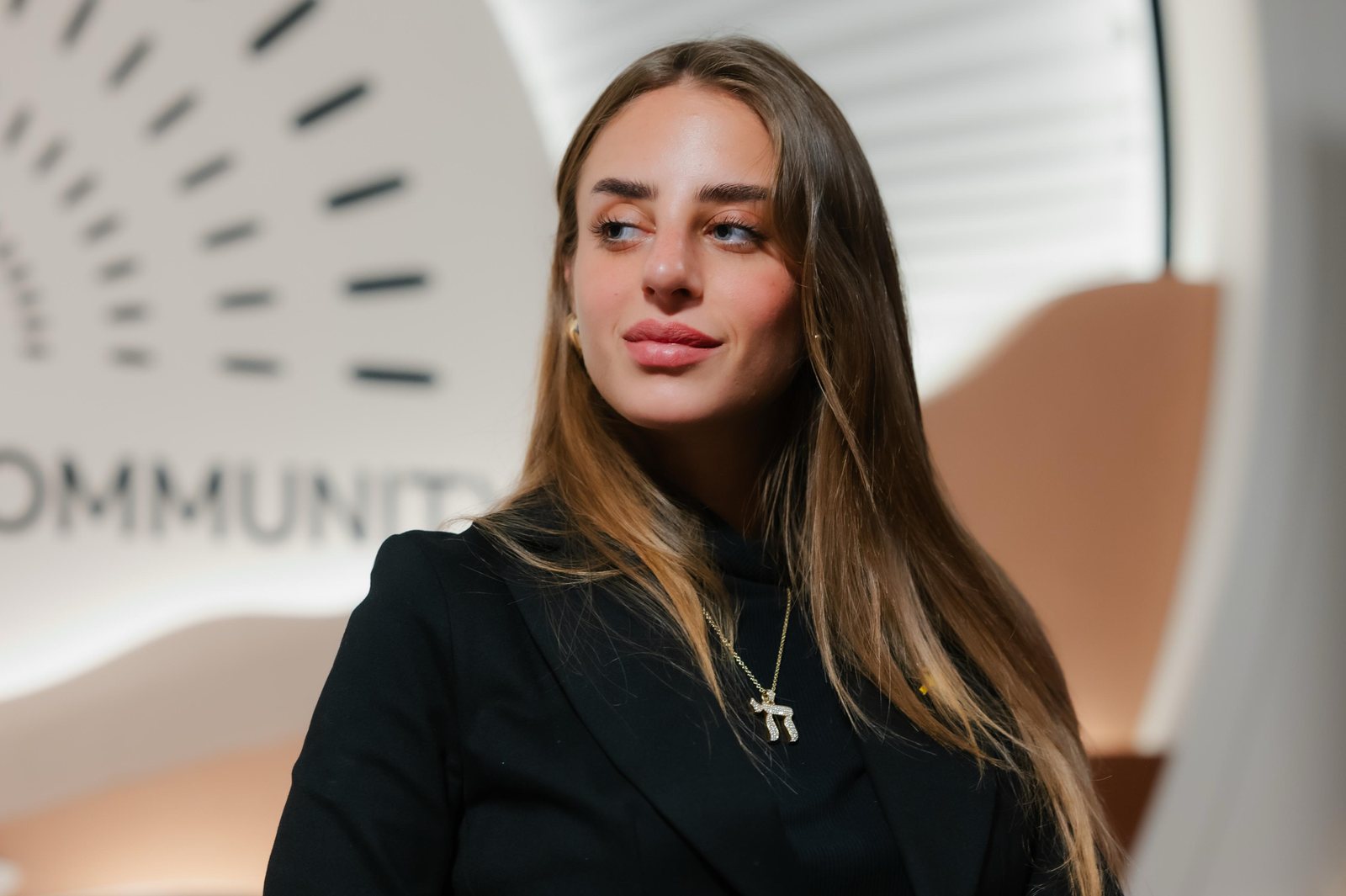 Mia Schem at a community event